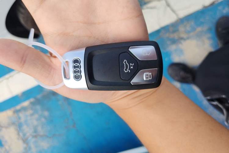 Used Audi A4L 2020 40 TFSI Fashion Dynamic Model Vehicle Key