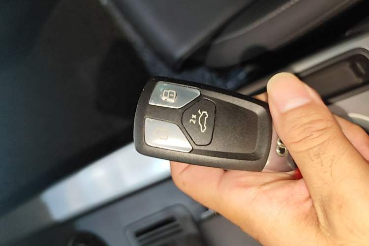 Used Audi A4L 2020 40 TFSI Fashion Dynamic Model Vehicle Key