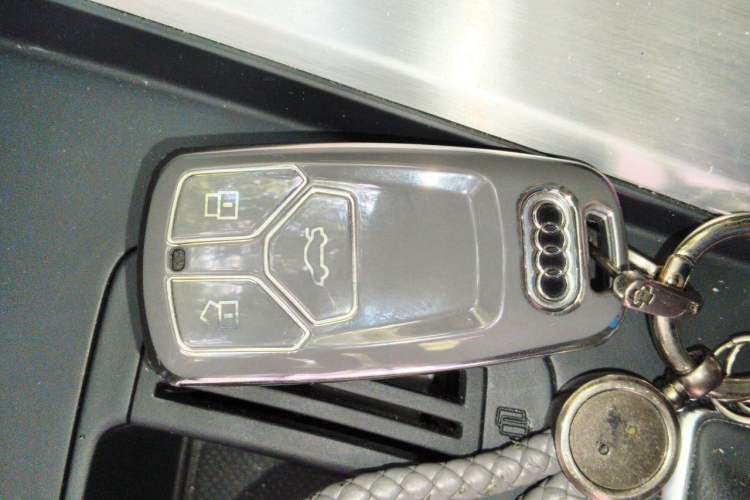 Used Audi A4L 2020 40 TFSI Fashion Dynamic Model Vehicle Key