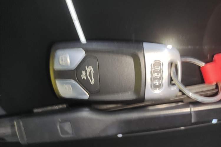 Used Audi A4L 2020 40 TFSI Fashion Dynamic Model Vehicle Key