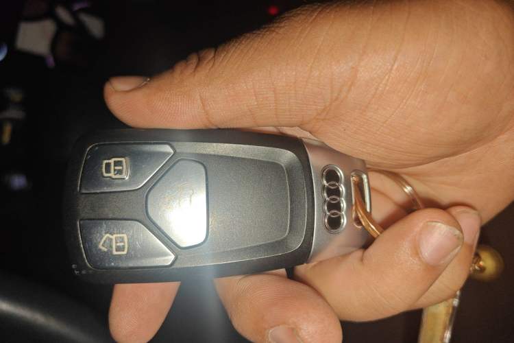 Used Audi A4L 2020 40 TFSI quattro Luxury Dynamic Model Vehicle Key
