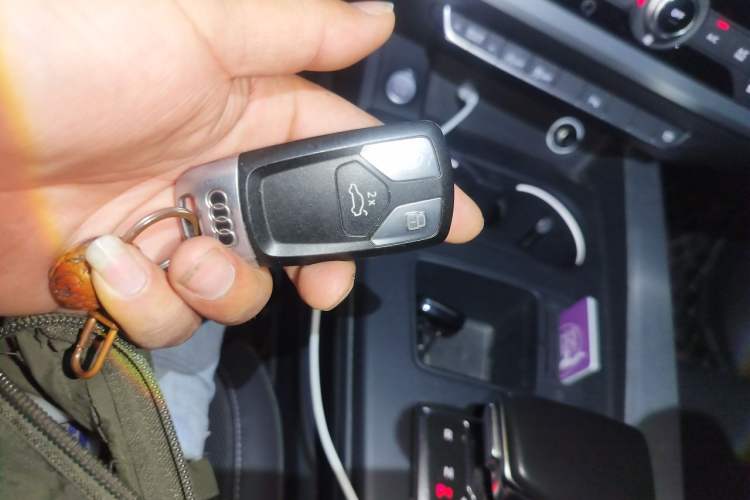 Used Audi A4L 2020 40 TFSI Fashion Dynamic Model Vehicle Key