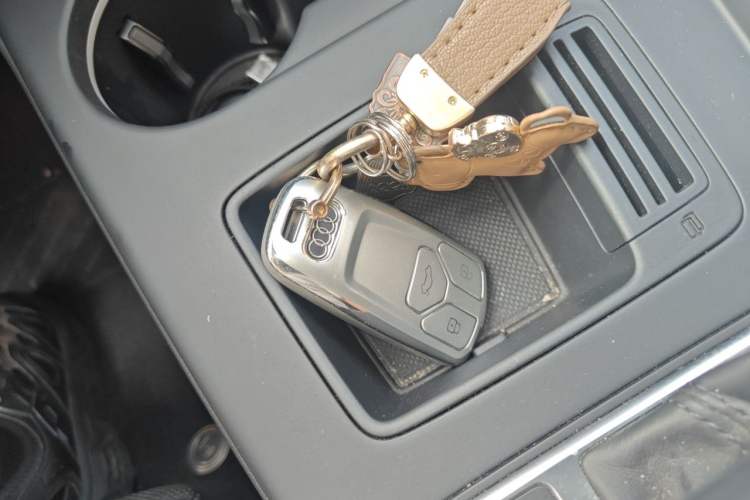 Used Audi A4L 2020 40 TFSI Fashion Dynamic Model Vehicle Key