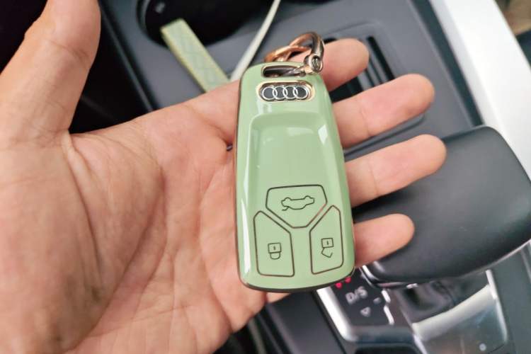 Used Audi A4L 2020 40 TFSI Fashion Dynamic Model Vehicle Key