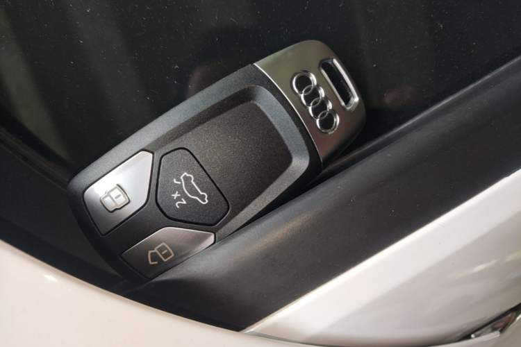 Used Audi A4L 2020 40 TFSI Luxury Dynamic Model Vehicle Key