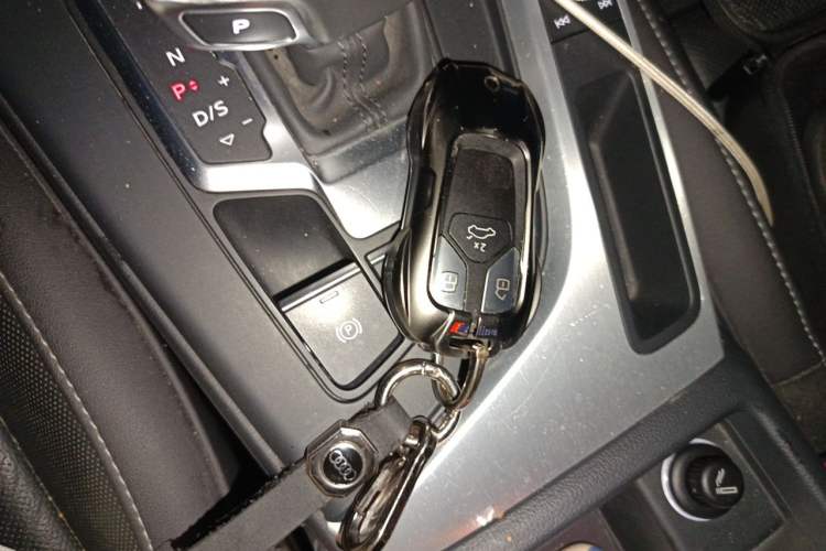 Used Audi A4L 2020 35 TFSI Fashion Dynamic Model Vehicle Key