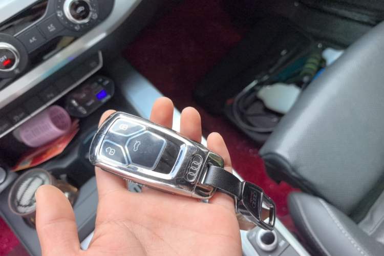 Used Audi A4L 2020 40 TFSI Fashion Dynamic Model Vehicle Key