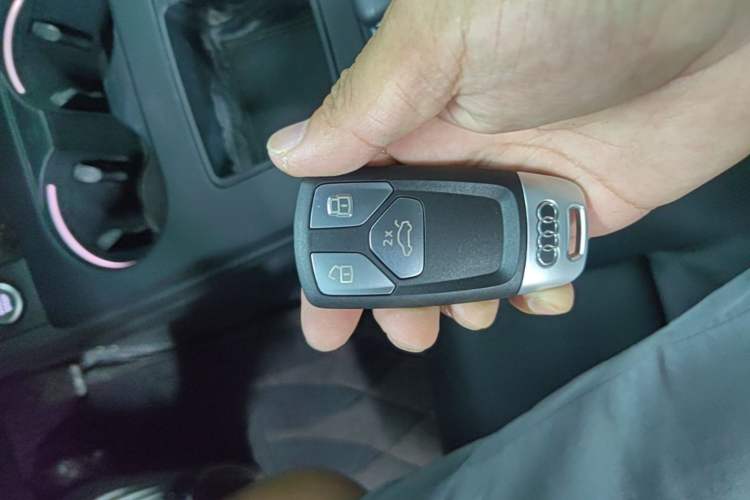 Used Audi A4L 2020 40 TFSI Fashion Dynamic Model Vehicle Key