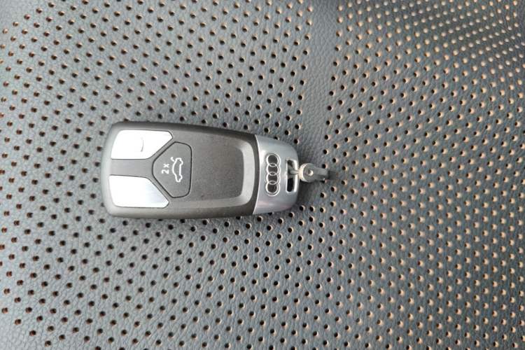 Used Audi A4L 2020 40 TFSI Fashion Dynamic Model Vehicle Key