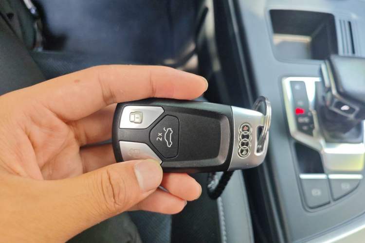 Used Audi A4L 2020 40 TFSI Fashion Dynamic Model Vehicle Key