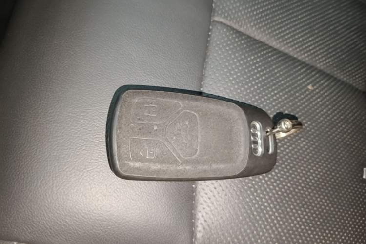 Used Audi A4L 2020 40 TFSI quattro Luxury Prestige Edition Vehicle Key