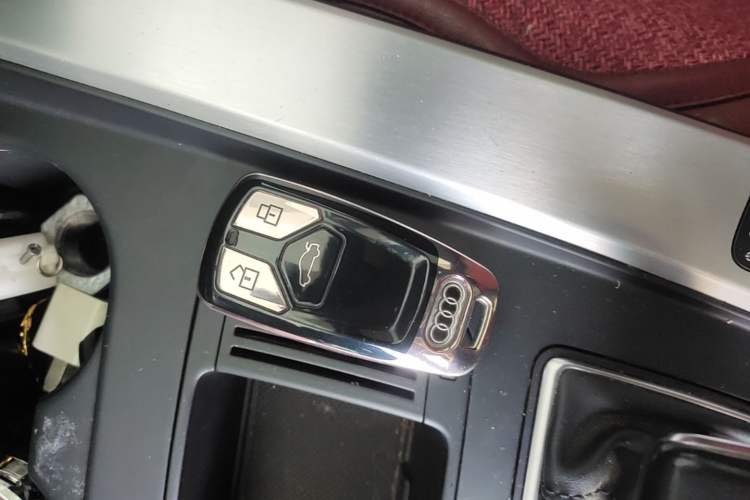 Used Audi A4L 2020 40 TFSI Luxury Dynamic Model Vehicle Key