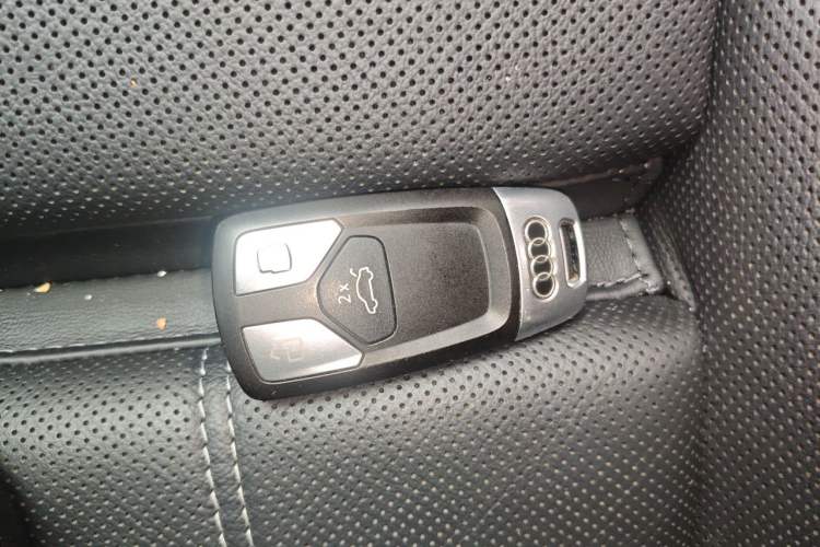 Used Audi A4L 2020 40 TFSI Fashion Dynamic Model Vehicle Key