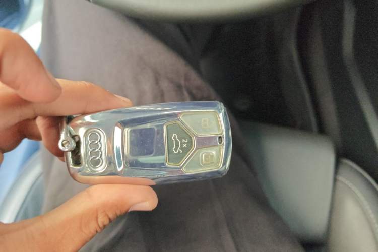 Used Audi A4L 2020 40 TFSI Fashion Dynamic Model Vehicle Key