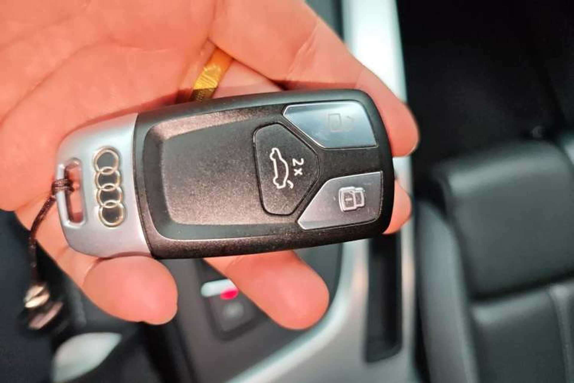 Used Audi A4L 2020 40 TFSI Fashion Dynamic Model Vehicle Key