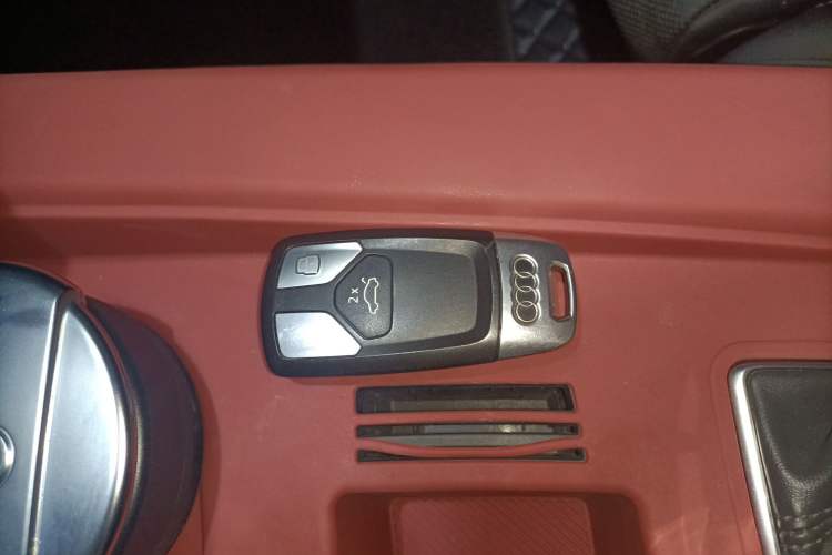 Used Audi A4L 2020 40 TFSI Fashion Dynamic Model Vehicle Key