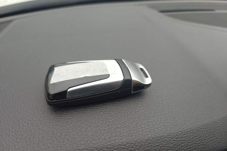 Used Audi A4L 2020 40 TFSI Luxury Dynamic Model Vehicle Key