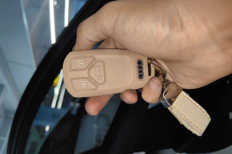 Used Audi A4L 2020 40 TFSI Fashion Dynamic Model Vehicle Key