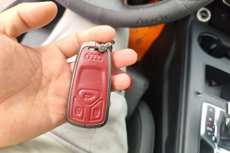 Used Audi A4L 2020 40 TFSI Luxury Dynamic Model Vehicle Key