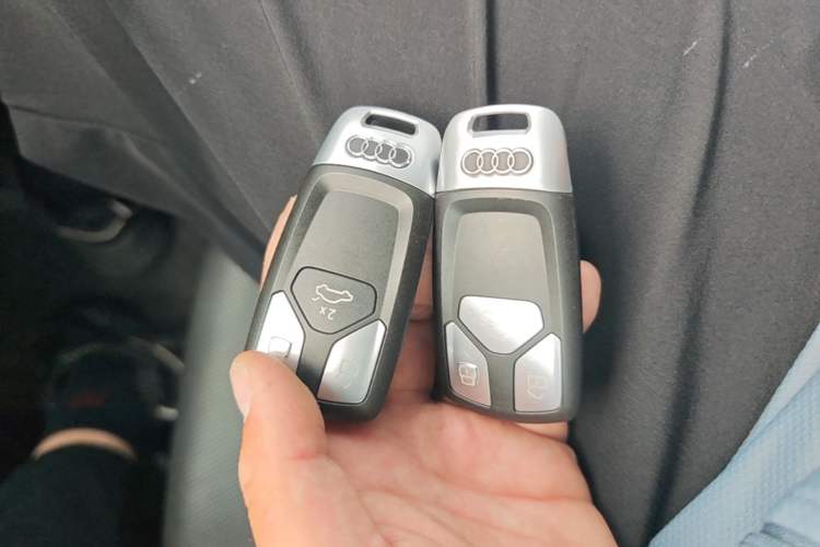 Used Audi A4L 2020 40 TFSI Fashion Dynamic Model Vehicle Key
