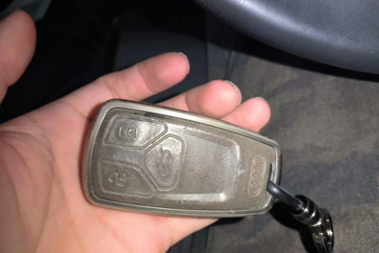 Used Audi A4L 2020 40 TFSI Fashion Dynamic Model Vehicle Key