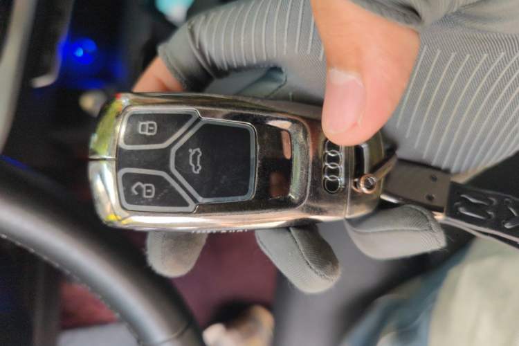 Used Audi A4L 2020 40 TFSI Fashion Dynamic Model Vehicle Key