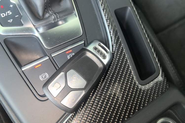 Used Audi A4L 2020 45 TFSI quattro Prestige Dynamic Edition Vehicle Key