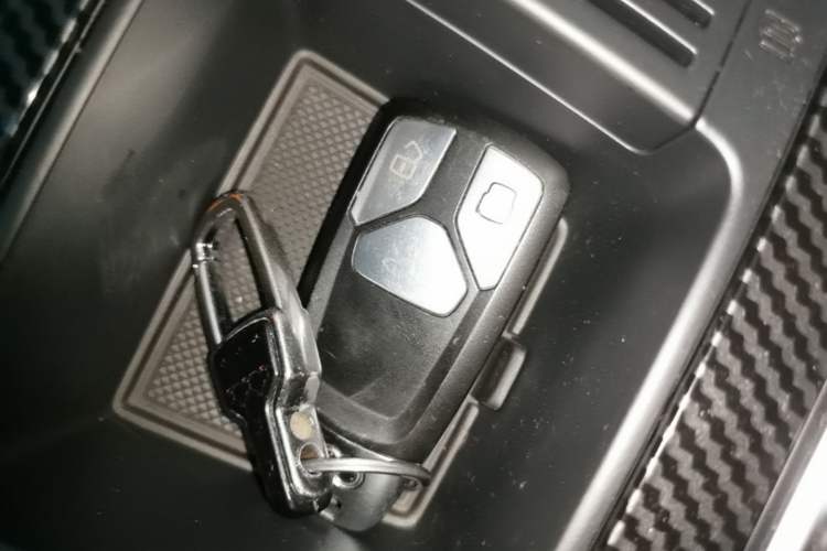 Used Audi A4L 2020 40 TFSI Fashion Dynamic Model Vehicle Key
