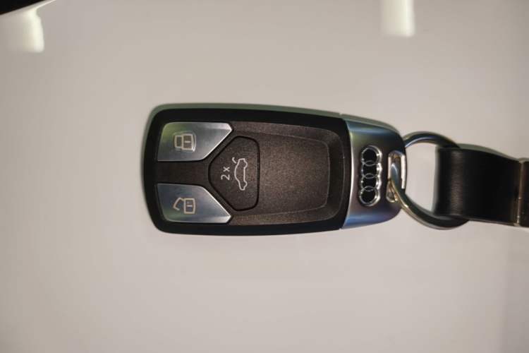 Used Audi A4L 2020 40 TFSI Luxury Dynamic Model Vehicle Key