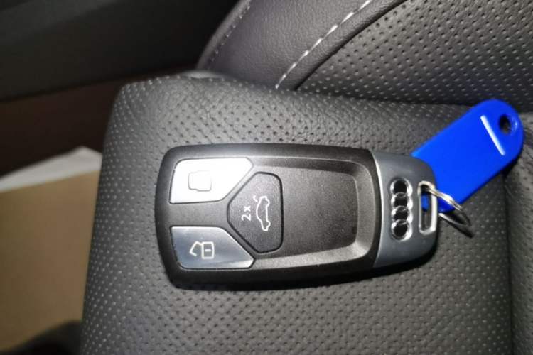 Used Audi A4L 2020 40 TFSI Fashion Dynamic Model Vehicle Key