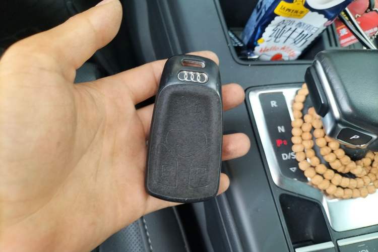 Used Audi A4L 2020 40 TFSI Luxury Dynamic Model Vehicle Key
