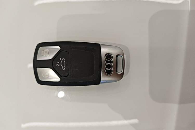 Used Audi A4L 2020 40 TFSI Fashion Dynamic Model Vehicle Key