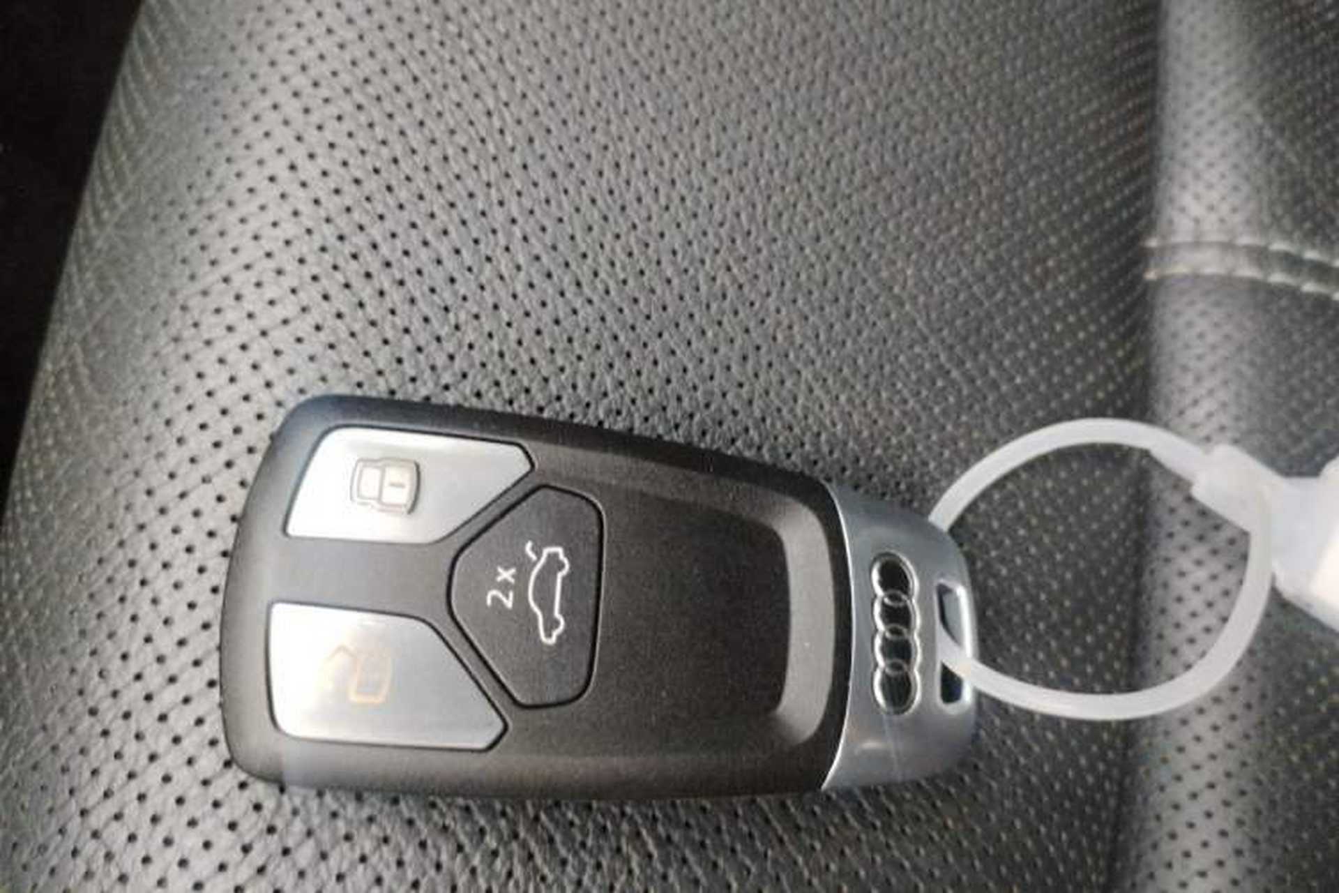 Used Audi A4L 2020 40 TFSI Fashion Dynamic Model Vehicle Key