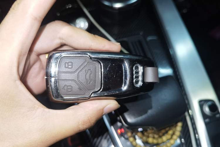 Used Audi A4L 2020 40 TFSI Fashion Dynamic Model Vehicle Key