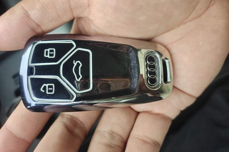 Used Audi A4L 2020 40 TFSI Fashion Dynamic Model Vehicle Key