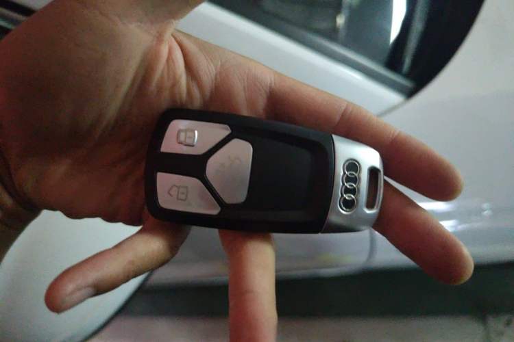 Used Audi A4L 2020 40 TFSI quattro Luxury Dynamic Model Vehicle Key