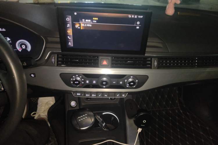 Used Audi A4L 2020 40 TFSI Fashion Dynamic Model Audio And AC Panel