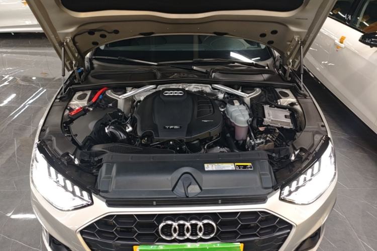 Used Audi A4L 2020 40 TFSI Fashion Dynamic Model Engine Bay
