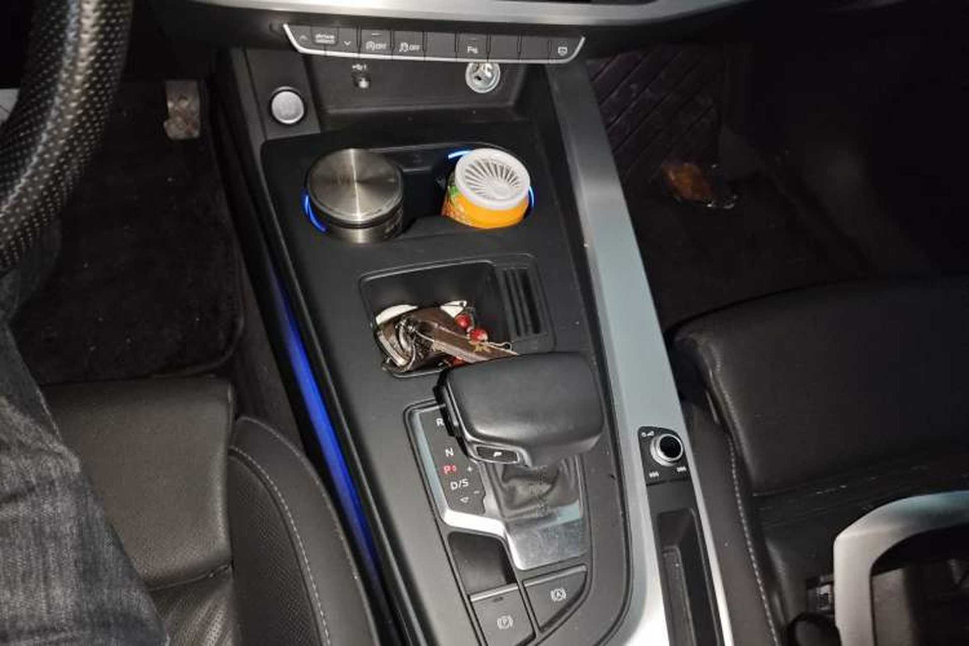 Used Audi A4L 2020 40 TFSI Fashion Dynamic Model Gear Lever