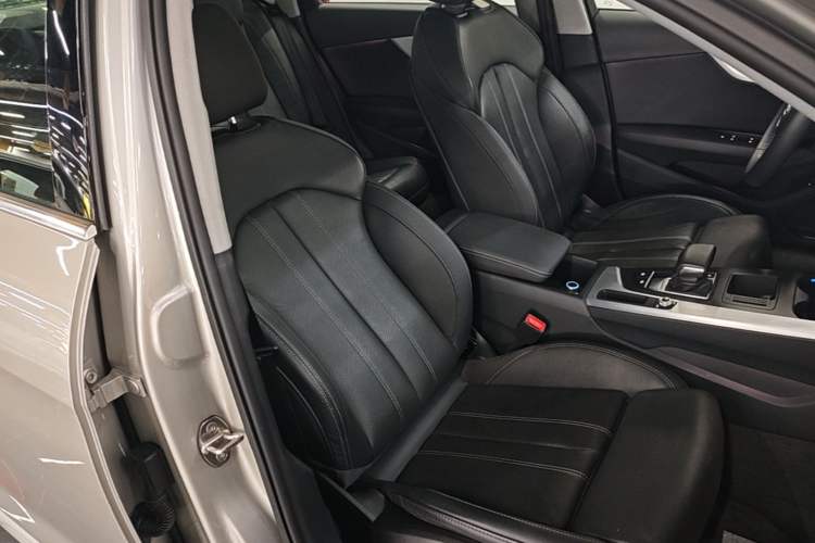 Used Audi A4L 2020 40 TFSI Fashion Dynamic Model Right Front Seat