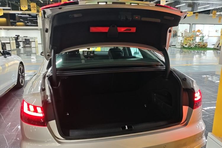 Used Audi A4L 2020 40 TFSI Fashion Dynamic Model Trunk