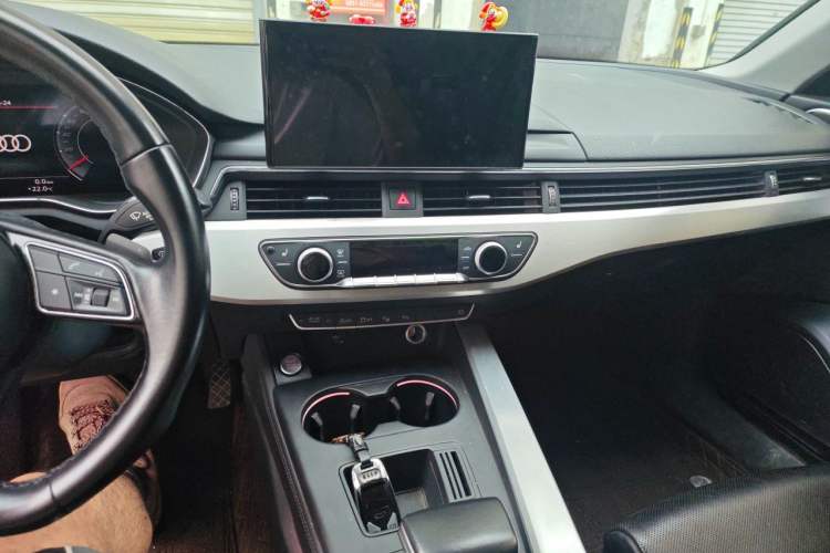 Used Audi A4L 2021 40 TFSI Enjoy Life Edition Audio And AC Panel