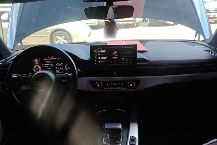 Used Audi A4L 2021 40 TFSI Enjoy Life Edition Center Console