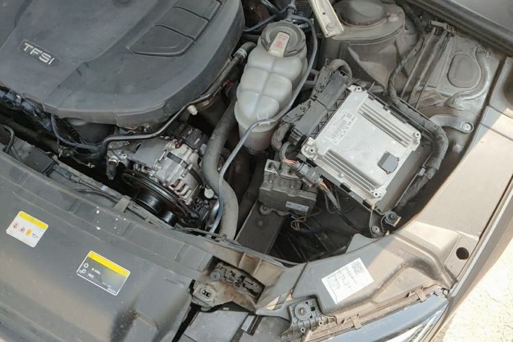 Used Audi A4L 2021 40 TFSI Enjoy Life Edition Engine Bay Left