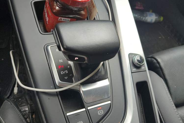 Used Audi A4L 2021 40 TFSI Enjoy Life Edition Gear Lever