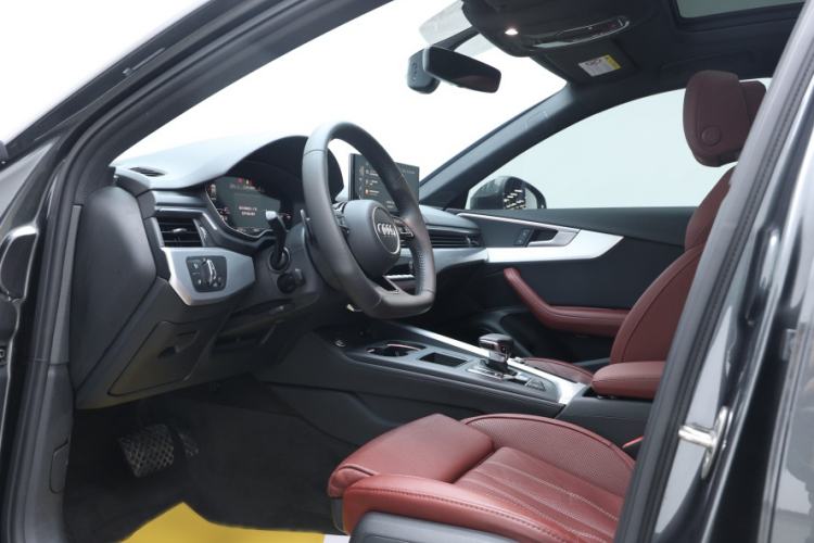 Used Audi A4L 2021 40 TFSI Enjoy Life Edition Interior 4