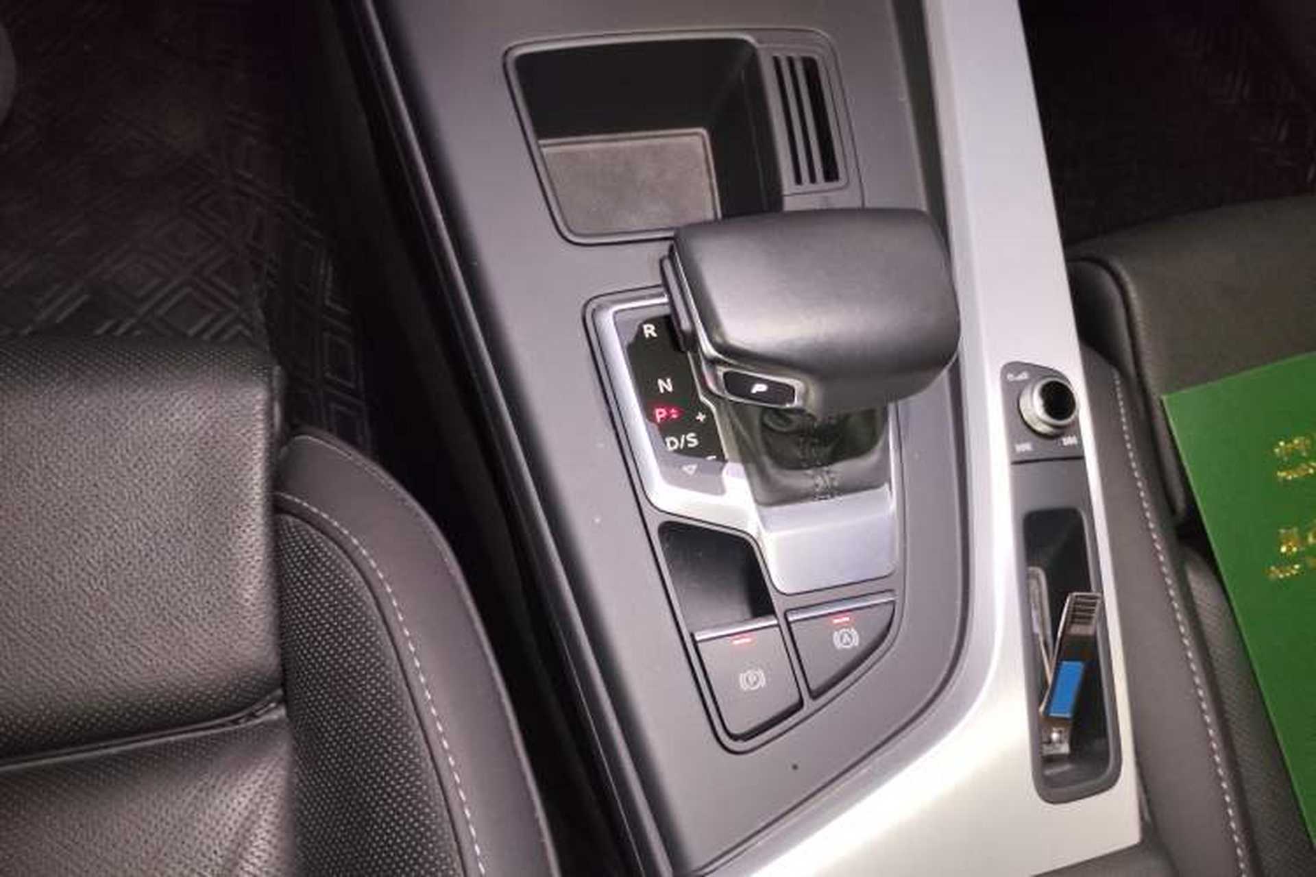 Used Audi A4L 2021 40 TFSI Enjoy Life Edition Gear Lever