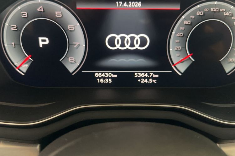 Used Audi A4L 2021 40 TFSI Enjoy Life Edition Odometer Close Up