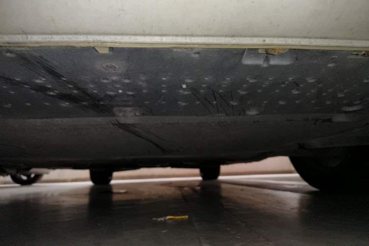 Used Audi A4L  Chassis Front