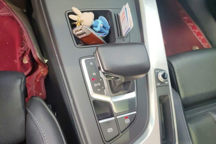 Used Audi A4L 2021 40 TFSI Enjoy Life Edition Gear Lever